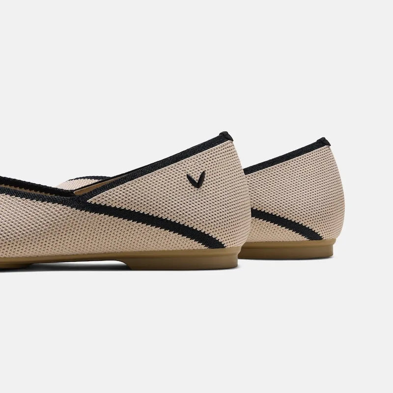 Square-Toe Flats (Maro)