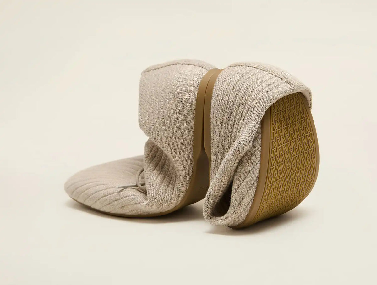Square-Toe Derby Flats (Cheslea)