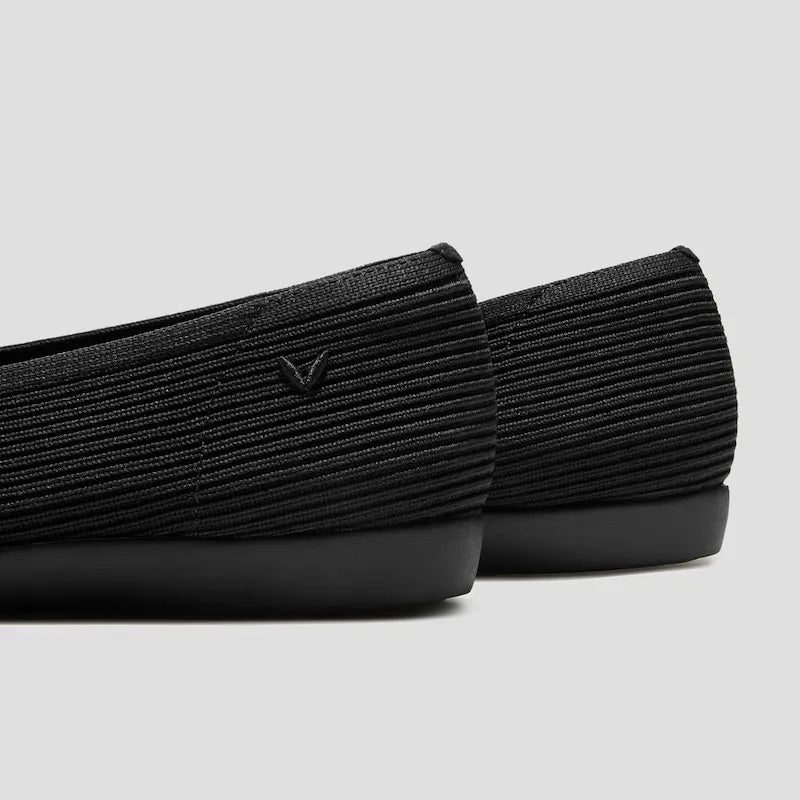 Lightweight Square-Toe V-Cut Flats (Margot Walker)