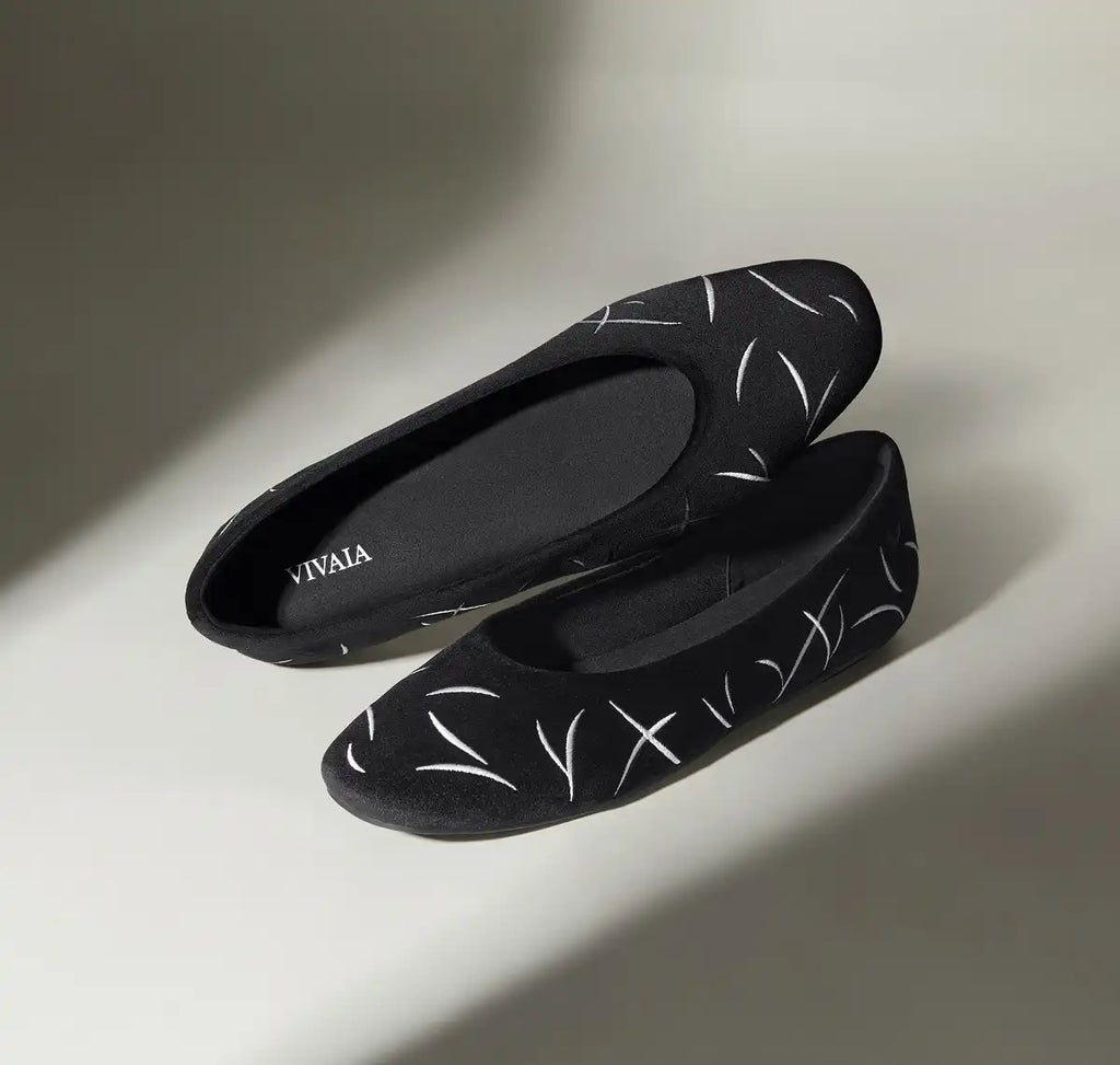 Mini Square-Toe Velvet Flats (Jazura)