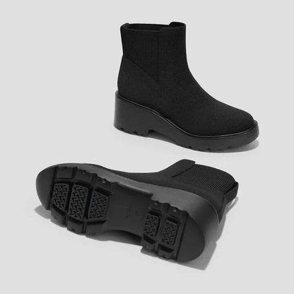Round-Toe Chunky Platform Travel Boots (Everly)