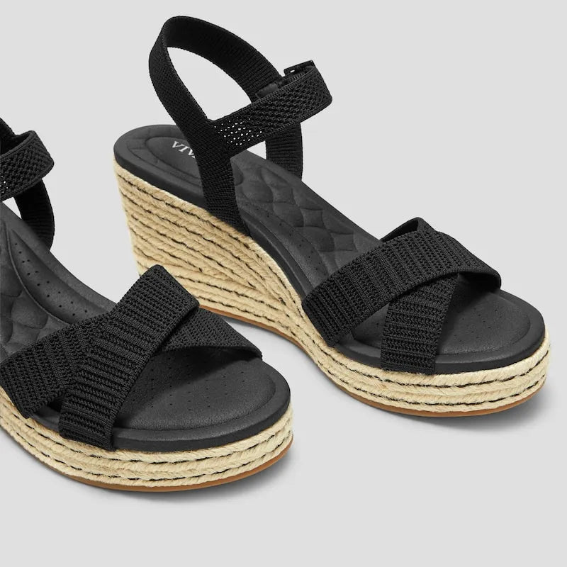 Round-toe Wedge Sandals (Sally Pro)