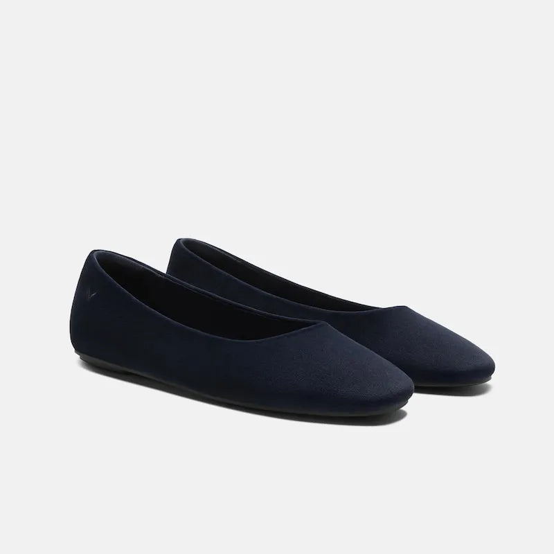 Mini Square-Toe Velvet Flats (Jazura)