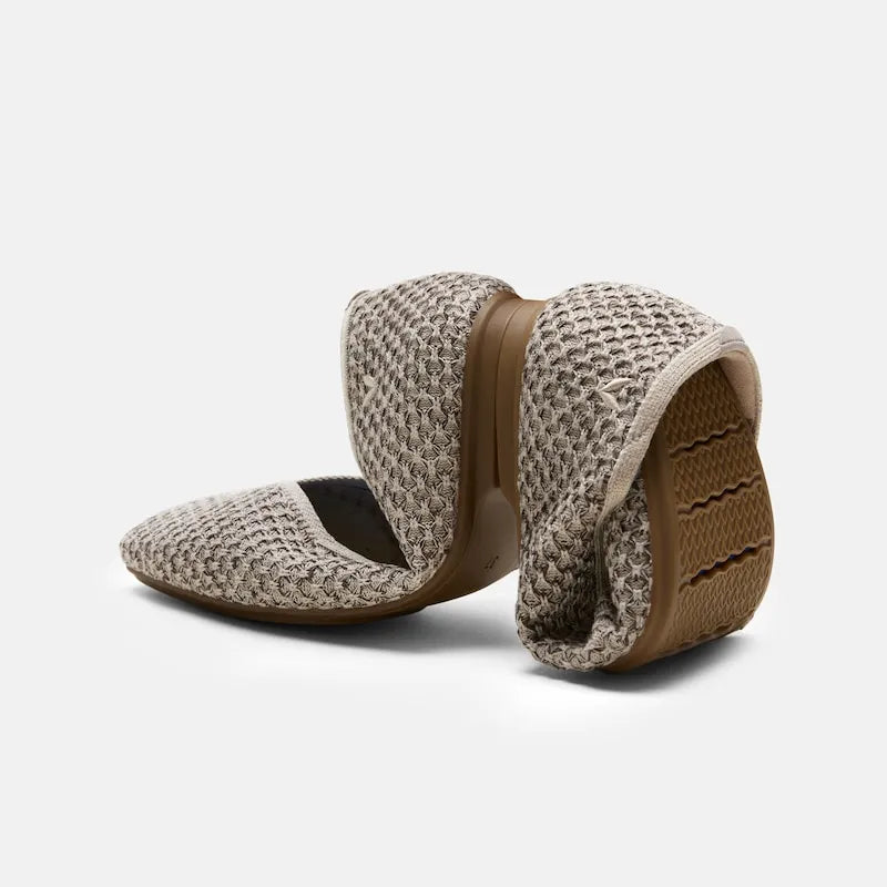 Square-Toe Margot V-Cut Flats (Margot 3.0)