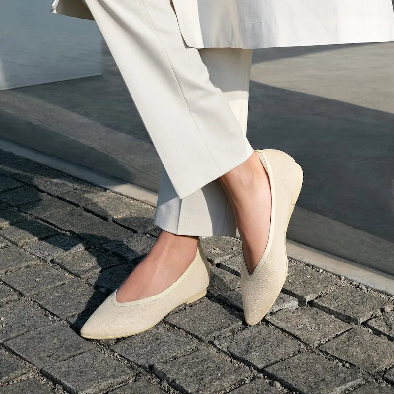 Pointed-Toe Dual-Cushion City Flats (Ecostitch️ Flat Pro)