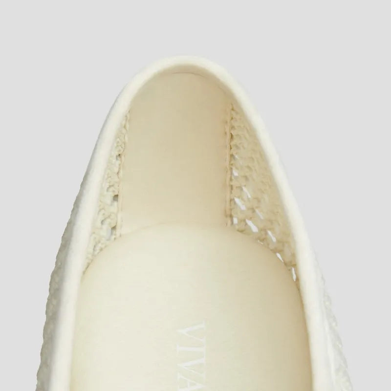 Almond-toe Mary Janes (Nelly)
