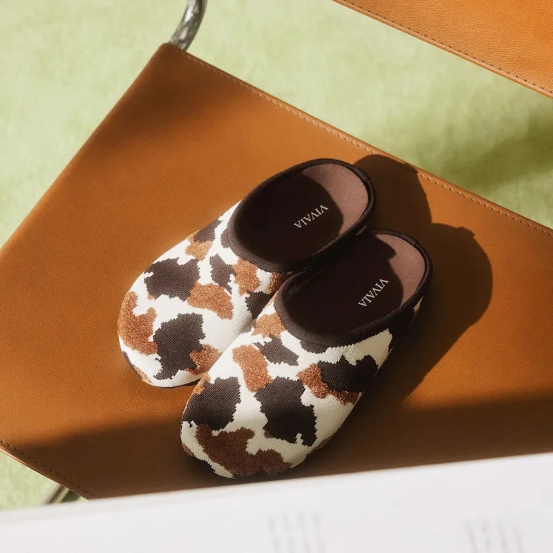 Round-Toe Clog Mules (Buna)